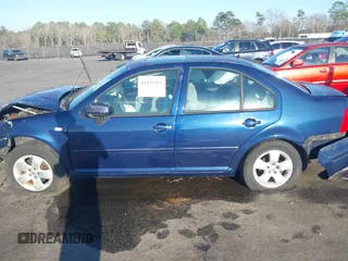 2003 Volkswagen Jetta GLS с VIN 3VWSK69M93M120499, выставлен на аукционе IAAI как лот 41493310 с пробегом 189 532 миль миль и . История ставок и продаж доступна на DreamBid. Изображение 14.
