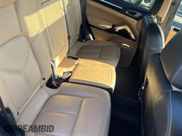 2018 Porsche Cayenne с VIN WP1AA2A22JKA07419, выставлен на аукционе Copart как лот 55361725 с пробегом 26 908 миль миль и Списание • Salvage title. История ставок и продаж доступна на DreamBid. Изображение 6.