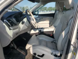 2021 Volvo XC90 Inscription with VIN YV4A221L0M1696729, listed as a Copart auction lot 69058114 with 67,978 mi miles and Salvage title. Bid and sale history available at DreamBid. Image 7.