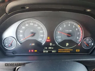 2018 BMW M3 z VIN WBS8M9C54J5J77957, wystawiony jako Copart lot #56768985 z przebiegiem 85 128 mil mil oraz Szkoda całkowita • Salvage title. Historia ofert i sprzedaży dostępna na DreamBid. Obrazek 9.