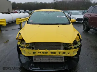 2017 Ford Focus ST with VIN 1FADP3L96HL220624, listed as a Copart auction lot 48474855 with 130,689 mi miles and Salvage Title. Bid and sale history available at carsss.com. Image 5.