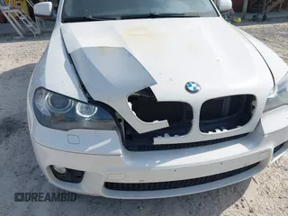 2011 BMW X5 35i z VIN 5UXZV4C53BL401467, wystawiony jako IAAI lot #42176243 z przebiegiem 121 344 mil mil oraz . Historia ofert i sprzedaży dostępna na DreamBid. Obrazek 6.