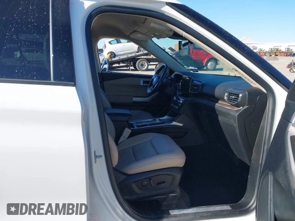 2022 Ford Explorer Limited with VIN 1FMSK7FH0NGA33115, listed as a IAAI auction lot 41328784 with 48,292 mi miles. Bid and sale history available at carsss.com. Image 5.