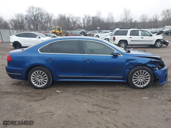 2016 Volkswagen Passat 1.8T SE w/Technology with VIN 1VWBS7A32GC018266, listed as a IAAI auction lot 41425924 with 129,809 mi miles. Bid and sale history available at carsss.com. Image 13.