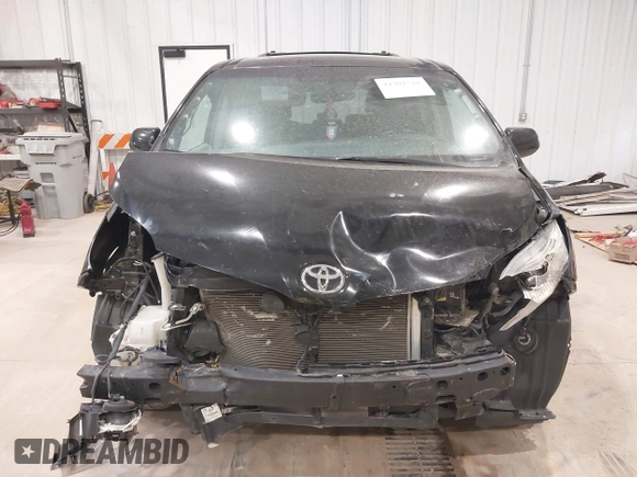 2015 Toyota Sienna XLE с VIN 5TDYK3DC0FS668602, выставлен на аукционе IAAI как лот 42301721 с пробегом 119 561 миль миль и . История ставок и продаж доступна на DreamBid. Изображение 13.