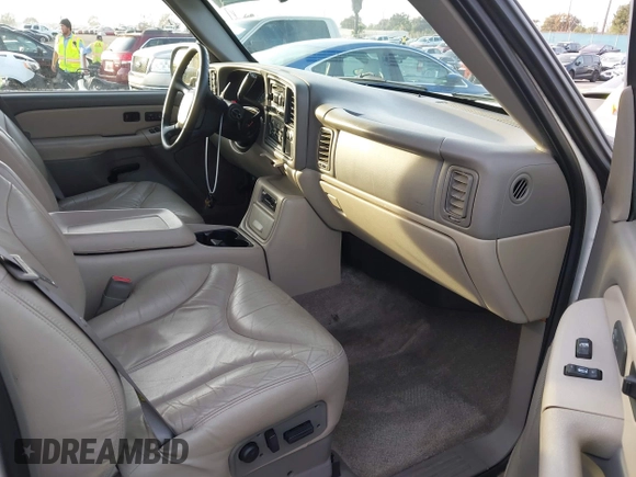 2001 GMC Yukon SLT with VIN 1GKEK13T41R171024, listed as a IAAI auction lot 41582633 with 216,077 mi miles. Bid and sale history available at carsss.com. Image 5.