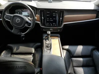 2017 Volvo S90 Inscription with VIN YV1A22ML1H1001821, listed as a Copart auction lot 46078893 with 62,122 mi miles. Bid and sale history available at carsss.com. Image 8.