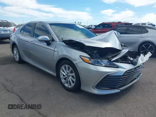 2023 Toyota Camry LE z VIN 4T1C11AKXPU801808, wystawiony jako IAAI lot #41495383 z przebiegiem 42 380 mil mil oraz . Historia ofert i sprzedaży dostępna na DreamBid. Obrazek 1.