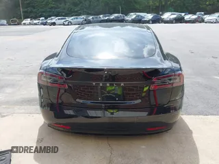 2016 Tesla Model S 90D z VIN 5YJSA1E46GF162217, wystawiony jako IAAI lot #42502493 z przebiegiem Nie podano mil oraz . Historia ofert i sprzedaży dostępna na DreamBid. Obrazek 17.