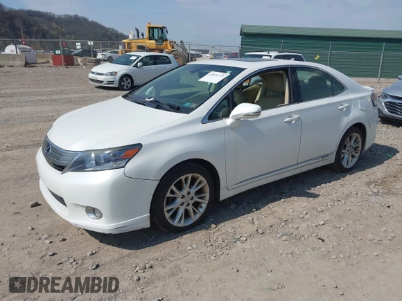 2010 Lexus HS 250h with VIN JTHBB1BAXA2001854, listed as a IAAI auction lot 42031373 with 175,761 mi miles and . Bid and sale history available at DreamBid. Image 2.