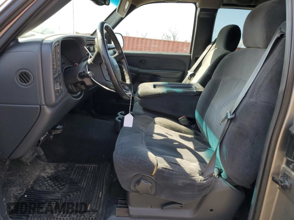 2001 Chevrolet Silverado 2500 with VIN 1GCGK29U51Z185752, listed as a Copart auction lot 51232125 with 205,401 mi miles and Salvage Title. Bid and sale history available at carsss.com. Image 7.