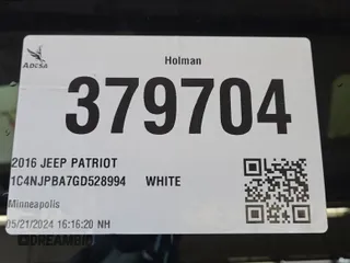 2016 Jeep Patriot Sport z VIN 1C4NJPBA7GD528994, wystawiony jako IAAI lot #42378751 z przebiegiem 73 807 mil mil oraz . Historia ofert i sprzedaży dostępna na DreamBid. Obrazek 24.