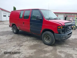 2012 Ford Econoline Cargo Recreational z VIN 1FTNE2EW8CDB27172, wystawiony jako IAAI lot #42531763 z przebiegiem 238 433 mil mil oraz . Historia ofert i sprzedaży dostępna na DreamBid. Obrazek 1.