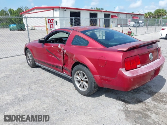 2005 Ford Mustang Deluxe with VIN 1ZVFT80N755162548, listed as a IAAI auction lot 42718109 with 98,194 mi miles and . Bid and sale history available at DreamBid. Image 3.