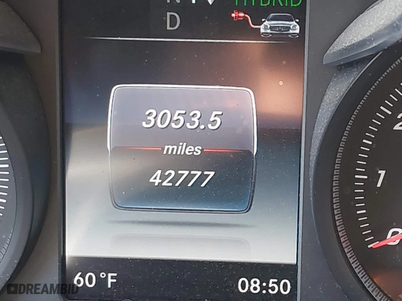 2019 Mercedes-Benz GLC with VIN WDC0G5EB0KF585613, listed as a IAAI auction lot 41892618 with 42,777 mi miles. Bid and sale history available at carsss.com. Image 16.