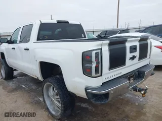 2015 Chevrolet Silverado 1500 LT with VIN 3GCUKREC2FG393863, listed as a IAAI auction lot 41592048 with NaN miles. Bid and sale history available at carsss.com. Image 3.