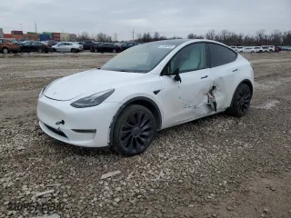 2022 Tesla Model Y Performance with VIN 7SAYGDEF2NF531019, listed as a Copart auction lot 44356355 with 39,047 mi miles and Salvage Title. Bid and sale history available at carsss.com. Image 1.