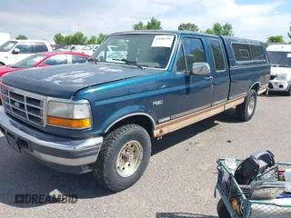 1995 Ford F-150 z VIN 1FTEX14H3SKA80389, wystawiony jako IAAI lot #42686705 z przebiegiem 192 784 mil mil oraz . Historia ofert i sprzedaży dostępna na DreamBid. Obrazek 2.