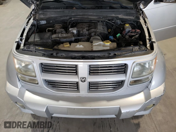 2008 Dodge Nitro R/T z VIN 1D8GU58618W151545, wystawiony jako Copart lot #75465574 z przebiegiem Nie podano mil oraz Szkoda całkowita • Salvage title. Historia ofert i sprzedaży dostępna na DreamBid. Obrazek 12.