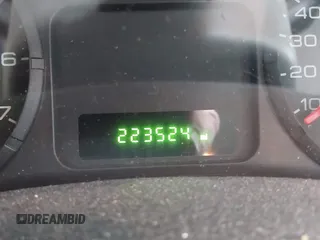 2005 Ford Freestyle SE with VIN 1FMZK04155GA08061, listed as a IAAI auction lot 41505123 with 223,524 mi miles. Bid and sale history available at carsss.com. Image 7.