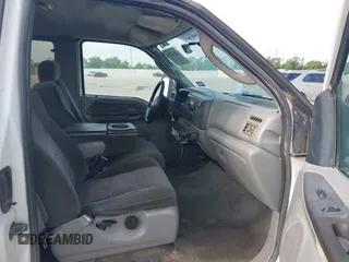 2003 Ford F-250 XL с VIN 1FTNX20P33EB84979, выставлен на аукционе IAAI как лот 42322784 с пробегом 185 952 миль миль и . История ставок и продаж доступна на DreamBid. Изображение 5.