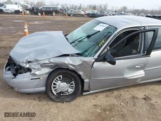 2000 Chevrolet Malibu with VIN 1G1ND52J3Y6233255, listed as a IAAI auction lot 41833093 with 1 mi miles. Bid and sale history available at carsss.com. Image 6.