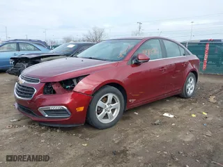 2015 Chevrolet Cruze LT with VIN 1G1PC5SB8F7153770, listed as a IAAI auction lot 41718325 with 67,647 mi miles. Bid and sale history available at carsss.com. Image 18.