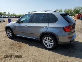 2011 BMW X5 35i z VIN 5UXZV4C55BL413040, wystawiony jako Copart lot #55246415 z przebiegiem 184 352 mil mil oraz Czysty tytuł • Clean title. Historia ofert i sprzedaży dostępna na DreamBid. Obrazek 2.