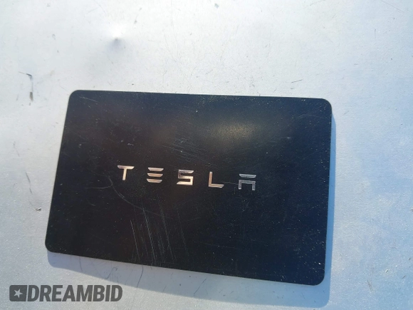2025 Tesla Model Y Long Range with VIN 7SAYGDED8SF223993, listed as a IAAI auction lot 41743146 with 4,866 mi miles and . Bid and sale history available at DreamBid. Image 11.