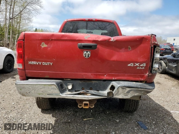 2006 Dodge 3500 SLT z VIN 3D7LX38C36G126808, wystawiony jako Copart lot #55841385 z przebiegiem 384 279 mil mil oraz Czysty tytuł • Clean title. Historia ofert i sprzedaży dostępna na DreamBid. Obrazek 6.