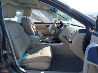 2014 Nissan Altima SV with VIN 1N4AL3AP0EC182870, listed as a IAAI auction lot 42115070 with 110,743 mi miles and . Bid and sale history available at DreamBid. Image 5.