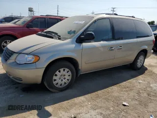 2005 Chrysler Town & Country LX with VIN 2C4GP44RX5R138166, listed as a Copart auction lot 64135374 with 84,896 mi miles and Non repairable. Bid and sale history available at DreamBid. Image 1.