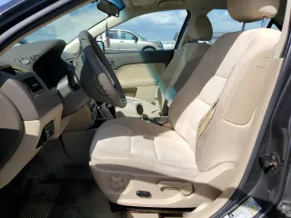 2007 Ford Fusion SE with VIN 3FAHP07137R209505, listed as a Copart auction lot 51517135 with 186,421 mi miles and Salvage Title. Bid and sale history available at DreamBid. Image 7.