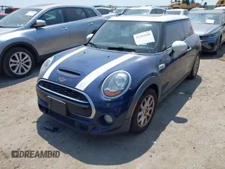 2015 MINI Hardtop S z VIN WMWXP7C59F2A35983, wystawiony jako IAAI lot #42303948 z przebiegiem 100 492 mil mil oraz . Historia ofert i sprzedaży dostępna na DreamBid. Obrazek 17.