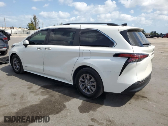2021 Toyota Sienna XLE with VIN 5TDYRKEC5MS047289, listed as a Copart auction lot 54144785 with 31,350 mi miles and Clean Title. Bid and sale history available at DreamBid. Image 2.