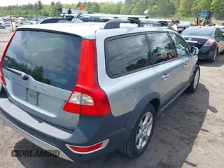 2008 Volvo XC70 with VIN YV4BZ982981012062, listed as a IAAI auction lot 39423605 with 98,169 mi miles and . Bid and sale history available at DreamBid. Image 4.