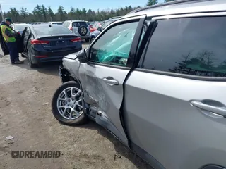 2023 Jeep Compass Latitude Lux с VIN 3C4NJDFN4PT558945, выставлен на аукционе IAAI как лот 41855576 с пробегом 9 375 миль миль и . История ставок и продаж доступна на DreamBid. Изображение 21.