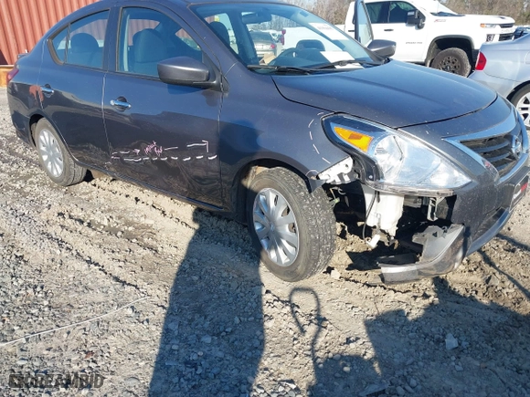 2019 Nissan Versa Sedan SV with VIN 3N1CN7AP4KL866117, listed as a IAAI auction lot 41354435 with 94,559 mi miles. Bid and sale history available at carsss.com. Image 6.