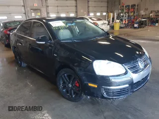 2007 Volkswagen Jetta Wolfsburg Edition с VIN 3VWEF71K87M062408, выставлен на аукционе IAAI как лот 41541895 с пробегом 175 196 миль миль и . История ставок и продаж доступна на DreamBid. Изображение 1.