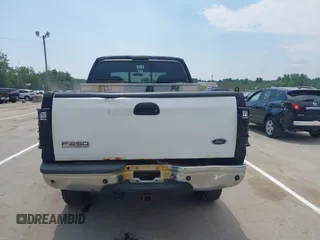 2004 Ford F-250 XL with VIN 1FTNW21L24EC75449, listed as a IAAI auction lot 42622552 with 199,431 mi miles and . Bid and sale history available at DreamBid. Image 16.