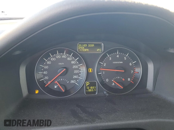 2010 Volvo S40 R-Design with VIN YV1672MH0A2507854, listed as a Copart auction lot 86728594 with 101,883 mi miles and Salvage Title. Bid and sale history available at carsss.com. Image 9.