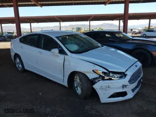 2016 Ford Fusion SE with VIN 3FA6P0H73GR206582, listed as a IAAI auction lot 40144986 with 1 mi miles. Bid and sale history available at carsss.com. Image 1.