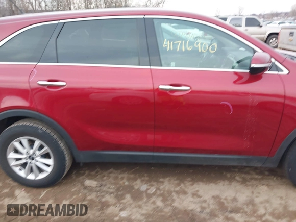 2019 Kia Sorento L with VIN 5XYPG4A35KG512845, listed as a IAAI auction lot 41716900 with 90,950 mi miles. Bid and sale history available at carsss.com. Image 13.
