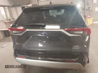 2024 Toyota RAV4 Hybrid XSE with VIN 2T3E6RFV6RW050017, listed as a IAAI auction lot 41775525 with 19,988 mi miles. Bid and sale history available at carsss.com. Image 16.