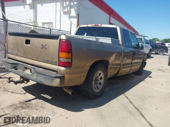 2000 Chevrolet Silverado 1500 LS with VIN 2GCEC19T5Y1361501, listed as a IAAI auction lot 41799553 with 432,231 mi miles and . Bid and sale history available at DreamBid. Image 4.