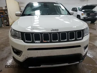 2018 Jeep Compass Limited with VIN 3C4NJDCB9JT290668, listed as a Copart auction lot 46495945 with 74,112 mi miles and Clean Title. Bid and sale history available at DreamBid. Image 5.