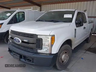 2017 Ford F-250 XLT с VIN 1FT7X2A65HEC33329, выставлен на аукционе IAAI как лот 42350771 с пробегом 153 596 миль миль и . История ставок и продаж доступна на DreamBid. Изображение 2.