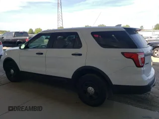 2017 Ford Police Interceptor Utility z VIN 1FM5K8AR5HGB82630, wystawiony jako Copart lot #68521234 z przebiegiem 116 121 mil mil oraz Szkody całkowita. Historia ofert i sprzedaży dostępna na DreamBid. Obrazek 2.