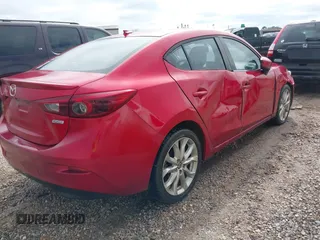 2015 Mazda 3 S Grand Touring z VIN JM1BM1W36F1250561, wystawiony jako IAAI lot #41628951 z przebiegiem 175 622 mil mil oraz . Historia ofert i sprzedaży dostępna na DreamBid. Obrazek 4.