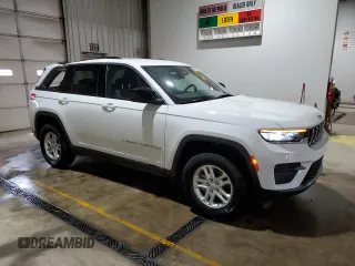2023 Jeep Grand Cherokee Laredo z VIN 1C4RJHAG5PC530553, wystawiony jako Copart lot #53996845 z przebiegiem 38 456 mil mil oraz Szkoda całkowita • Salvage title. Historia ofert i sprzedaży dostępna na DreamBid. Obrazek 4.